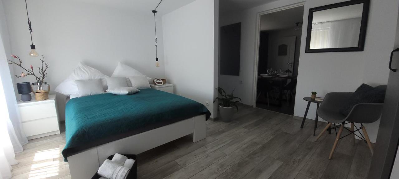 Apartamenty Pod Uwalonym Debem Jezow Sudecki Eksteriør bilde